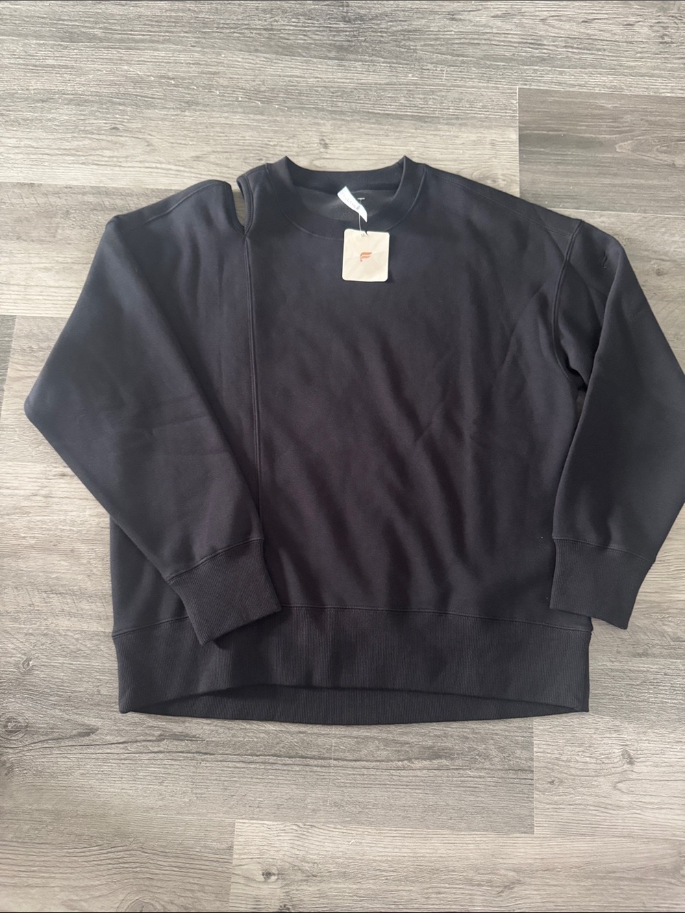 Fabletics Women’s Crewneck Sweatshirt with Cut Out Shoulder - BNWT SIZE XS